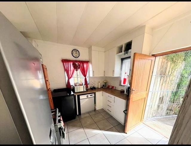 3 BEDROOM HOUSE FOR SALE IN KLEINKRANTZ